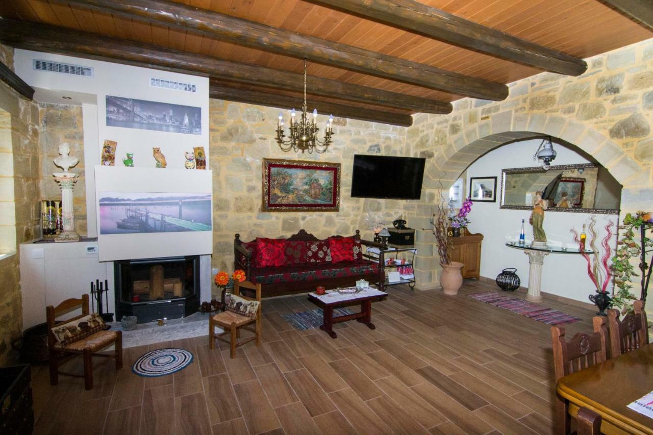 Mansion Rokka Villa กิสเซมอส ภายนอก รูปภาพ